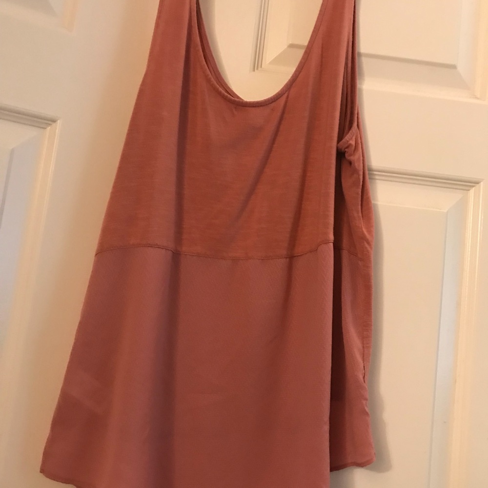 Top - Picture 2 of 4